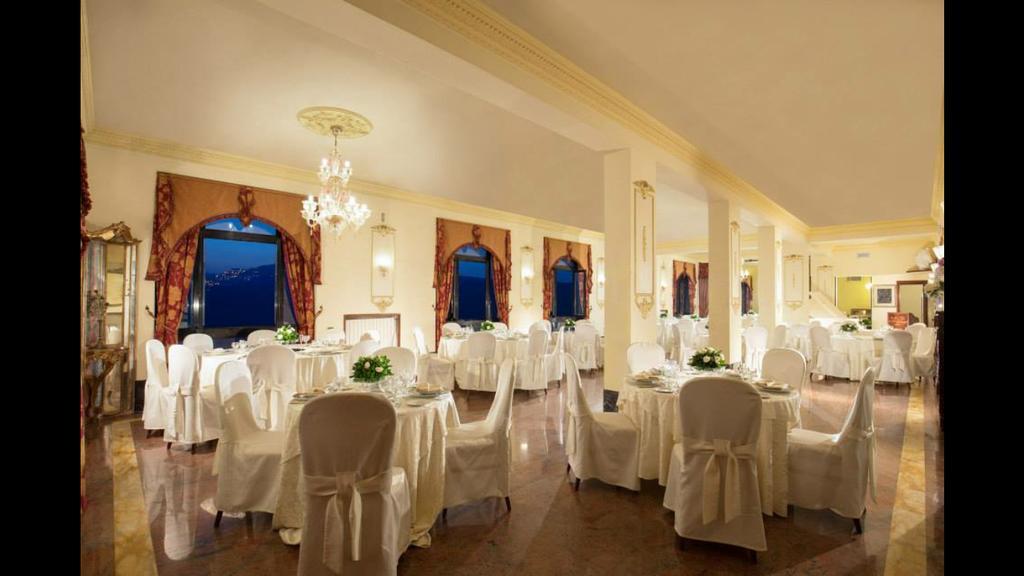 Hotel Castel Vecchio Castel Gandolfo Exterior photo