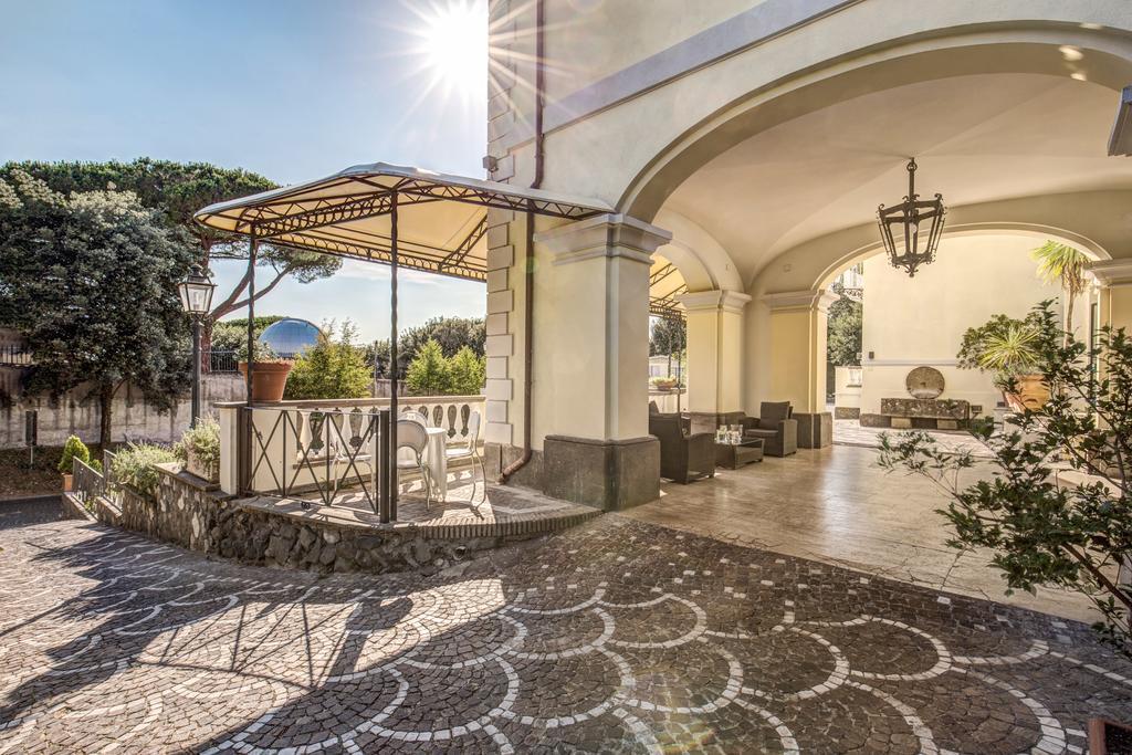 Hotel Castel Vecchio Castel Gandolfo Exterior photo