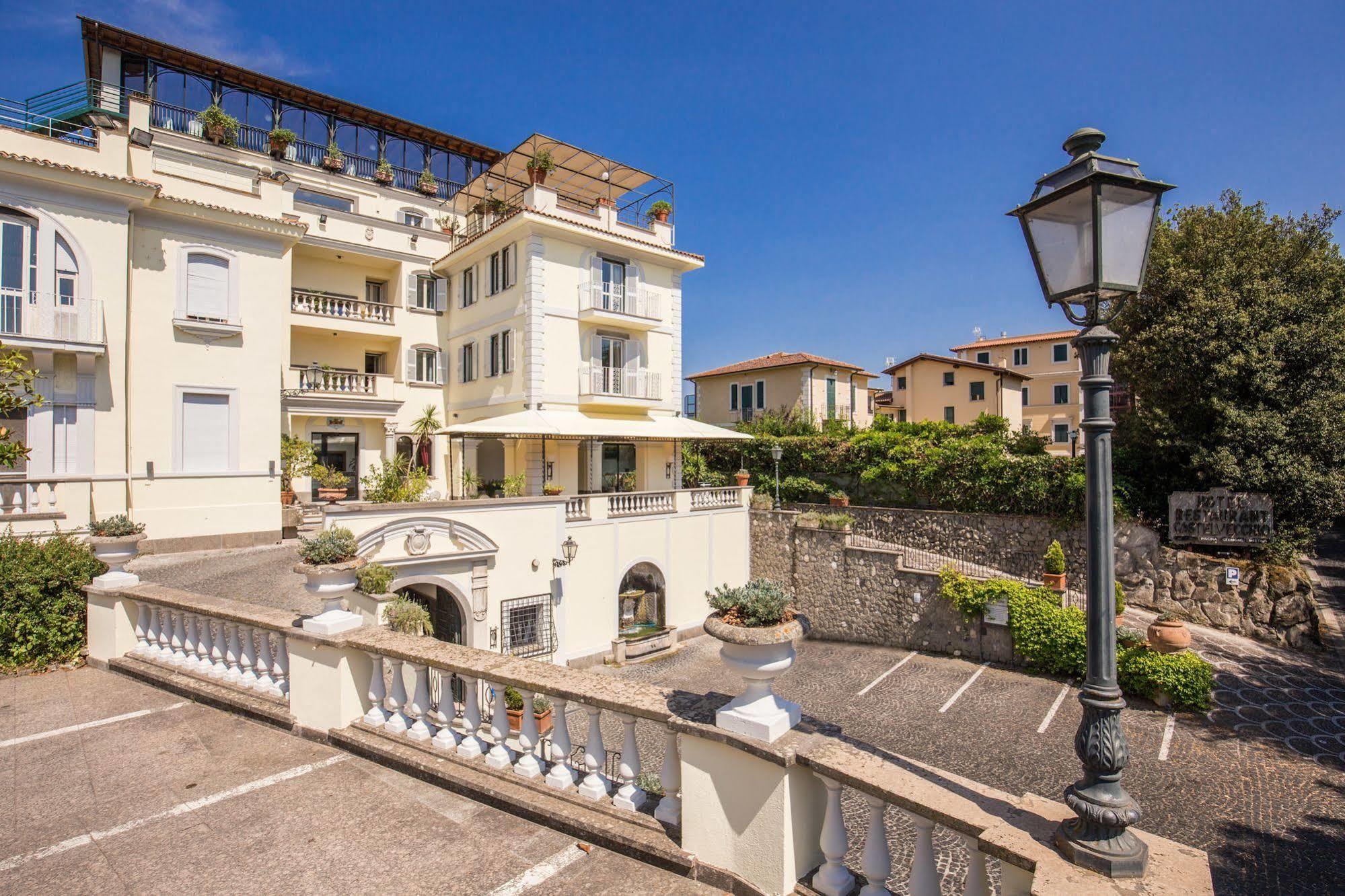 Hotel Castel Vecchio Castel Gandolfo Exterior photo